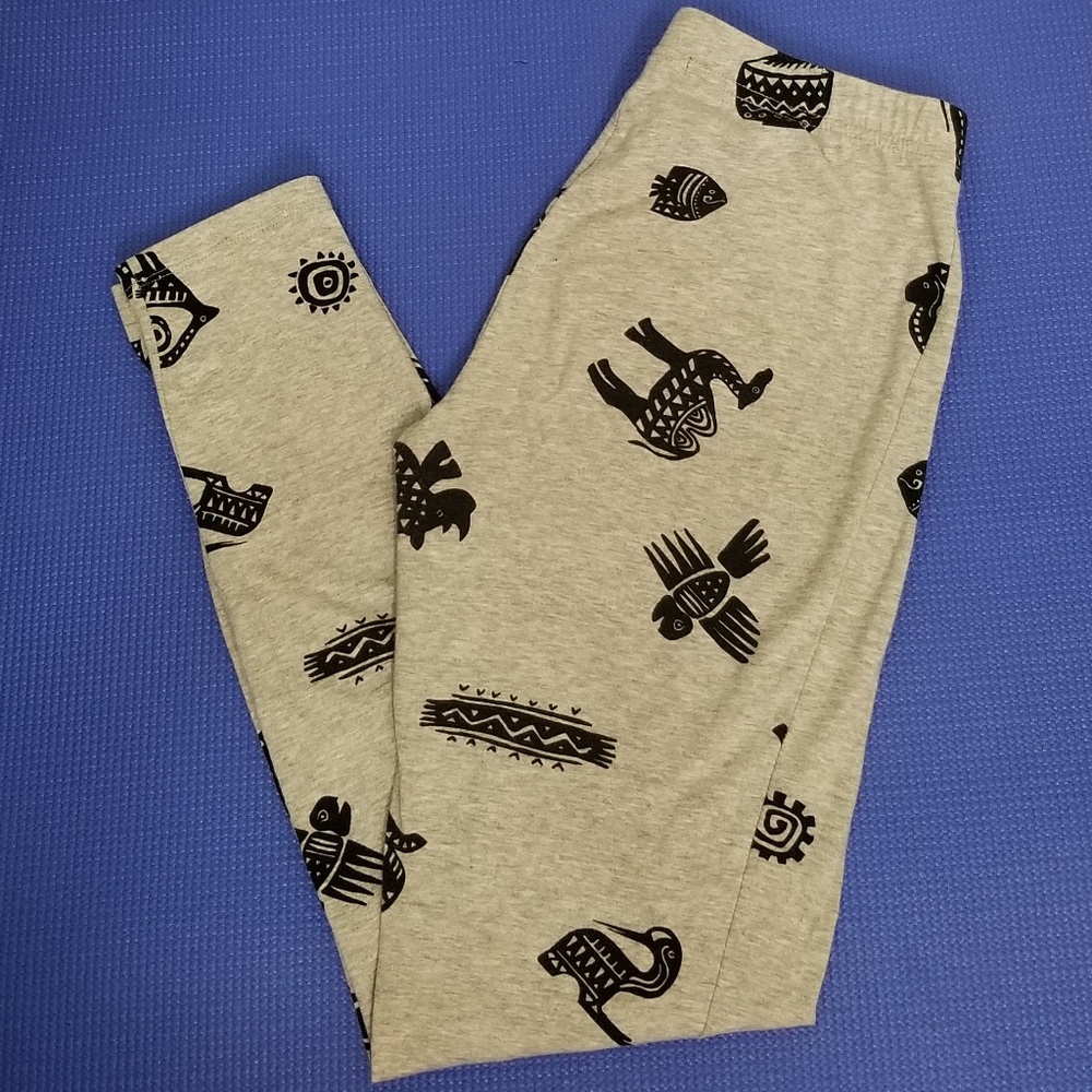 Forever 21 Grey Printed Leggings